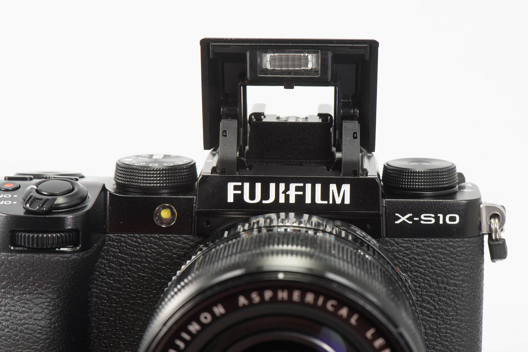 Fujifilm X-S10 flash