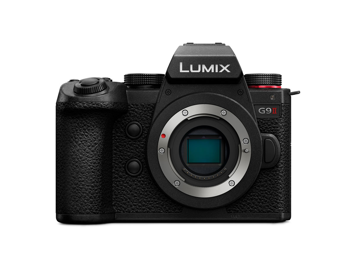 Lumix G9 II front